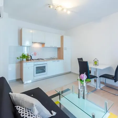 Made 4u Apartman